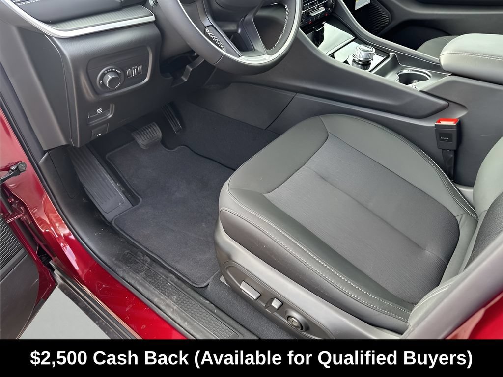 New 2025 Jeep Grand Cherokee L Laredo w/ Luxury Tech Group I RWD image 33