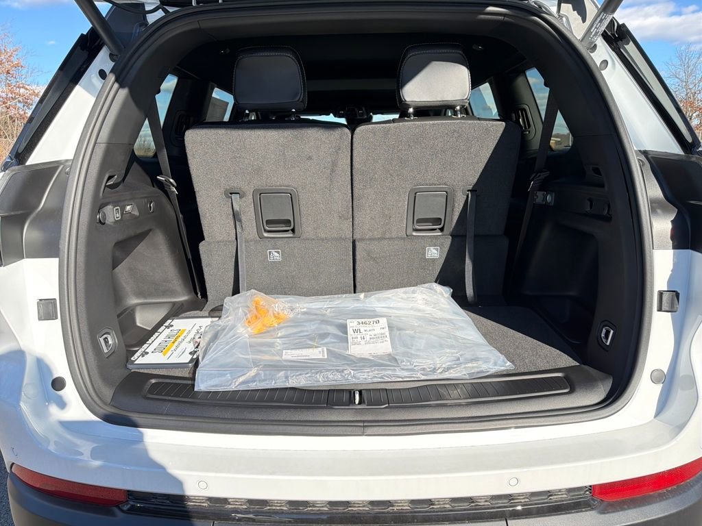 New 2025 Jeep Grand Cherokee L Altitude image 22