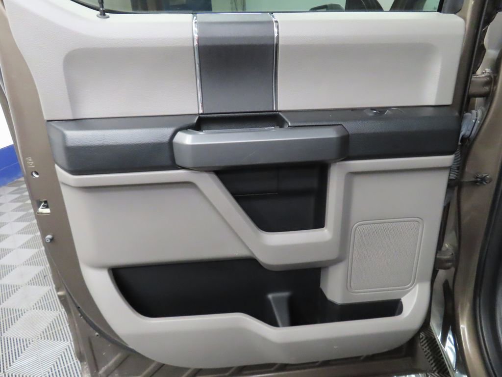 Used 2017 Ford F150 XLT AWD/4WD image 54