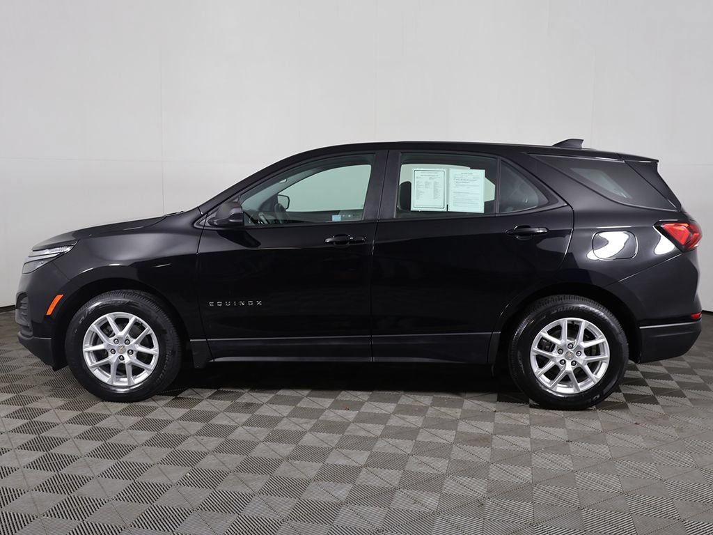 Used 2024 Chevrolet Equinox LS AWD/4WD image 14