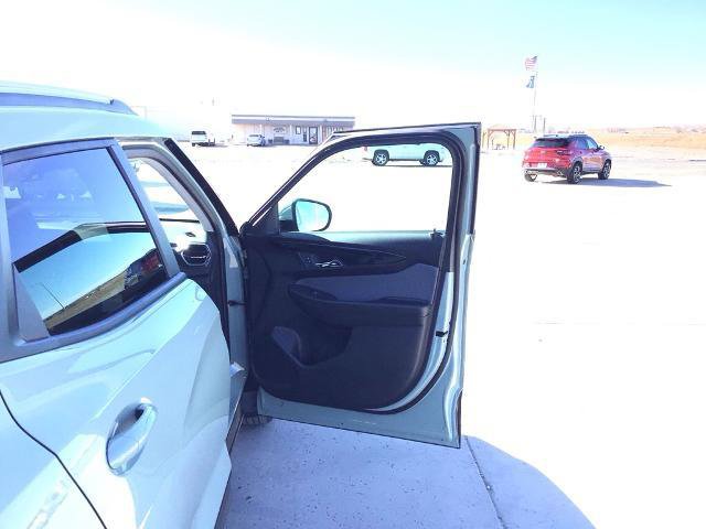 New 2026 Chevrolet TrailBlazer LT w/ Convenience Package AWD/4WD image 18