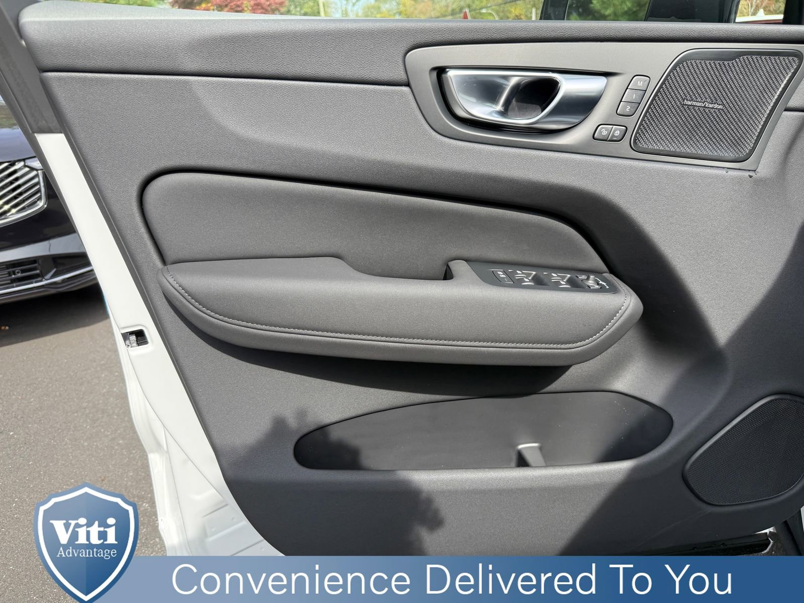 New 2026 Volvo XC60 B5 Ultra w/ Protection Package Premier image 11