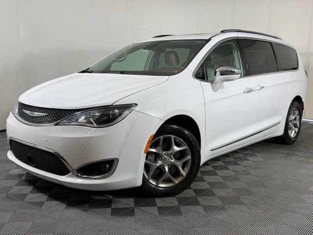Used 2019 Chrysler Pacifica Limited w/ Advanced Safetytec Group FWD image 1