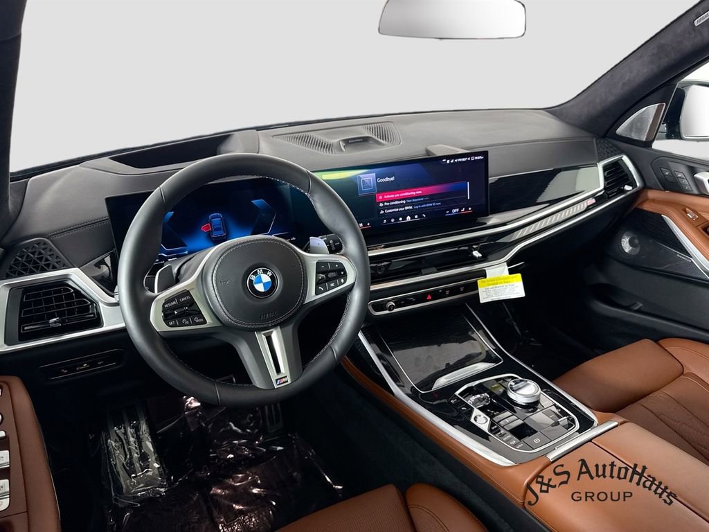 Used 2025 BMW X7 M60i AWD/4WD image 30