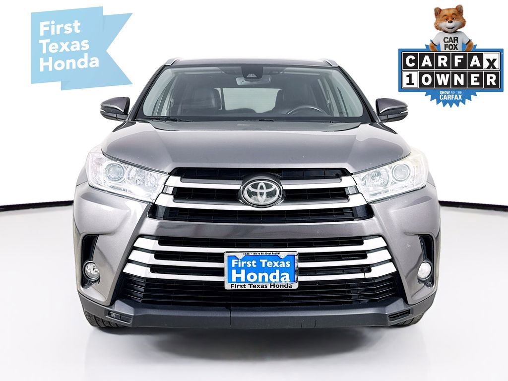 Used 2018 Toyota Highlander XLE AWD/4WD image 2
