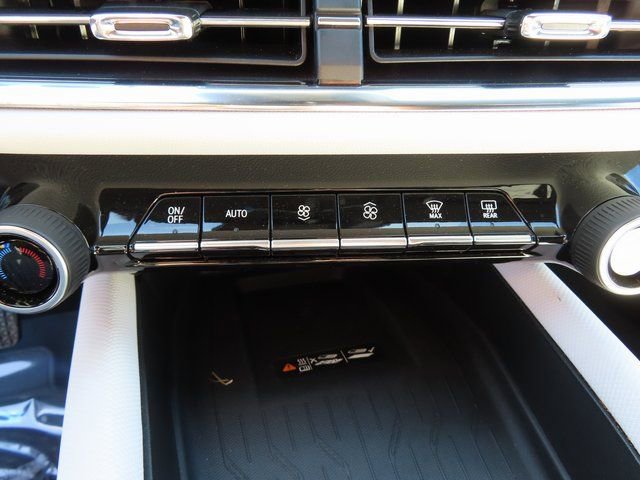 Used 2025 Chevrolet Equinox EV LT w/ Convenience Package II FWD image 29