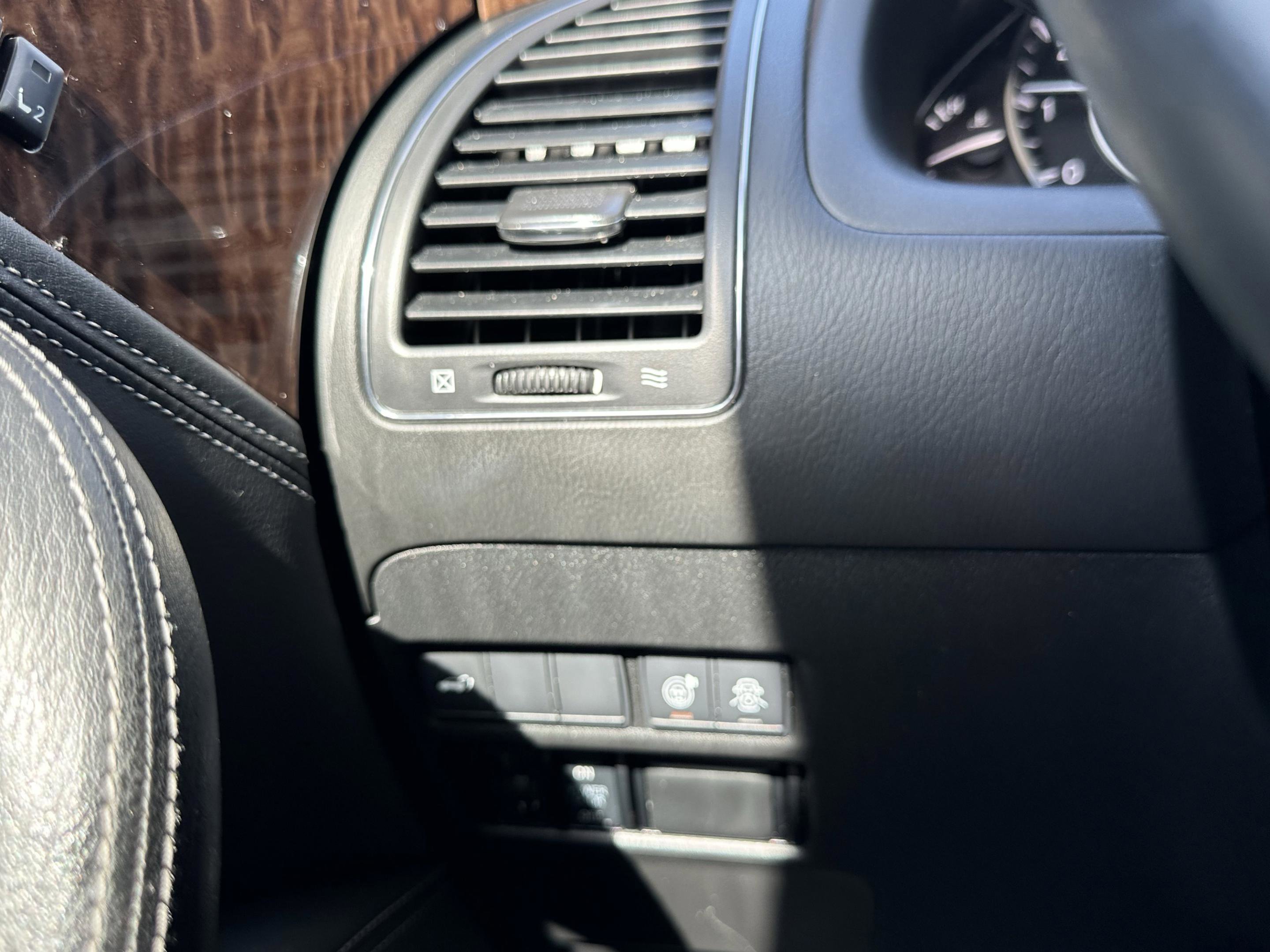 Used 2019 Nissan Armada SL w/ Premium Package image 29