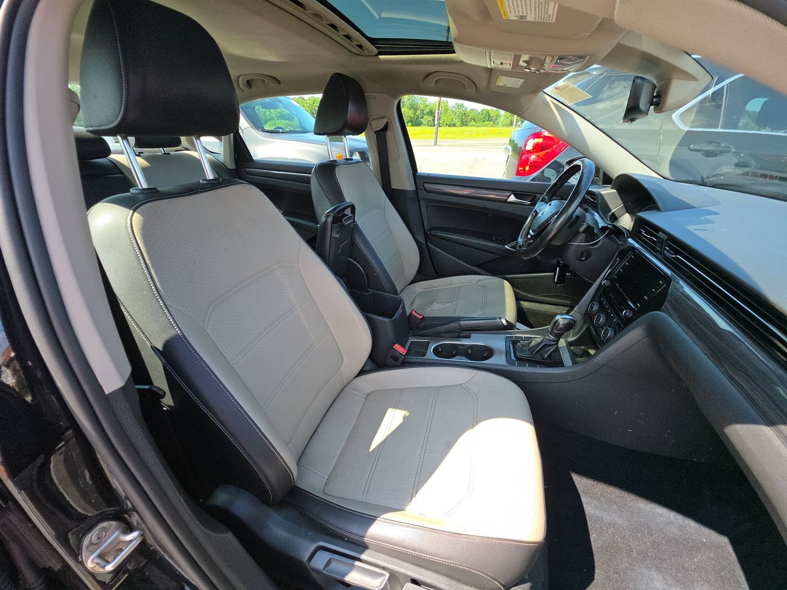 Used 2020 Volkswagen Passat 2.0T R-Line FWD image 8