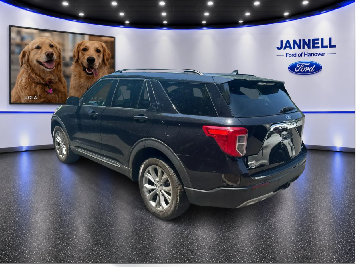 Used 2023 Ford Explorer XLT w/ Equipment Group 202A AWD/4WD image 8
