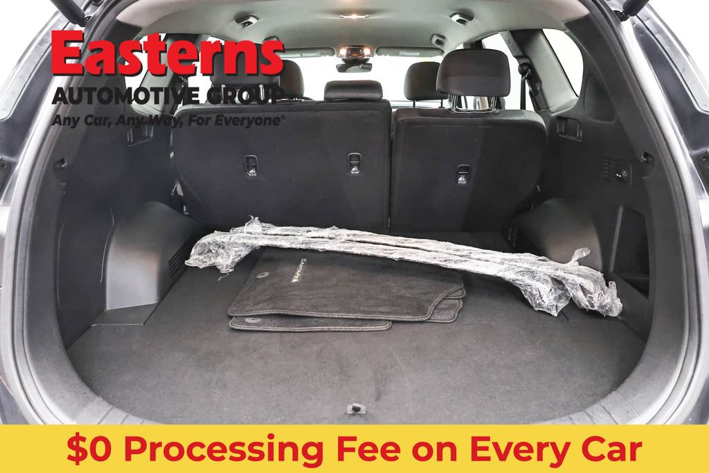 Used 2023 Hyundai Santa Fe SEL FWD image 9