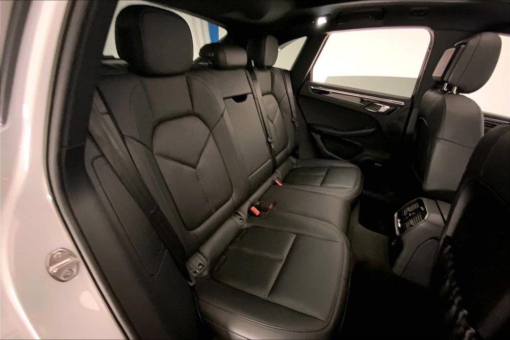 Used 2025 Porsche Macan S AWD/4WD image 15