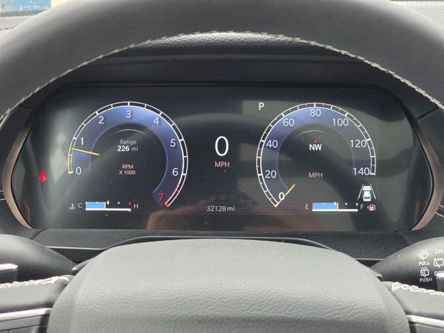 Certified 2023 Jeep Grand Cherokee Limited w/ Luxury Tech Group II AWD/4WD image 28
