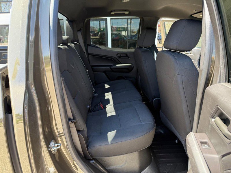 Used 2023 Chevrolet Colorado W/T RWD image 14