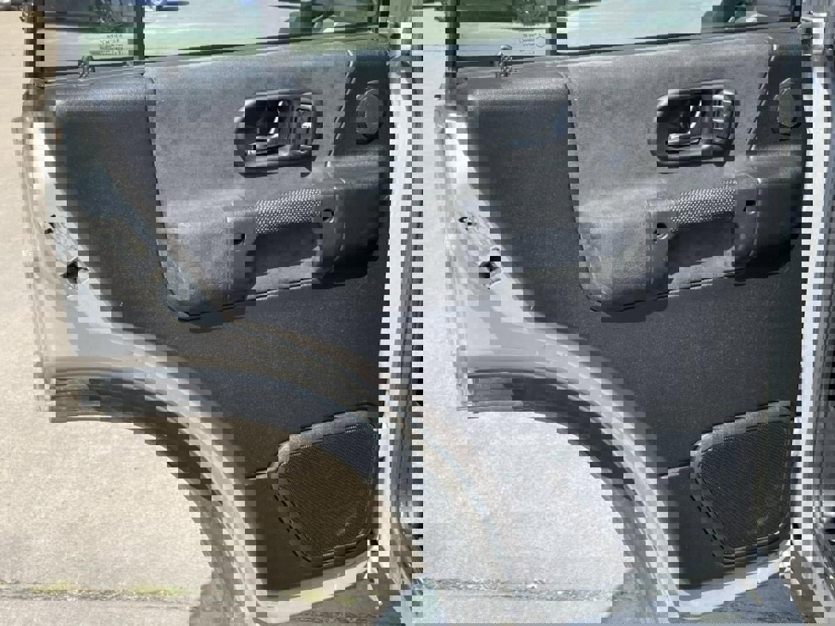 Used 2004 Land Rover Discovery SE image 22