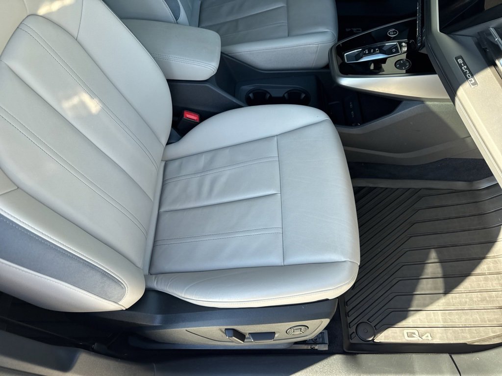 Used 2023 Audi Q4 e-tron Prestige w/ Black Optic Package image 15