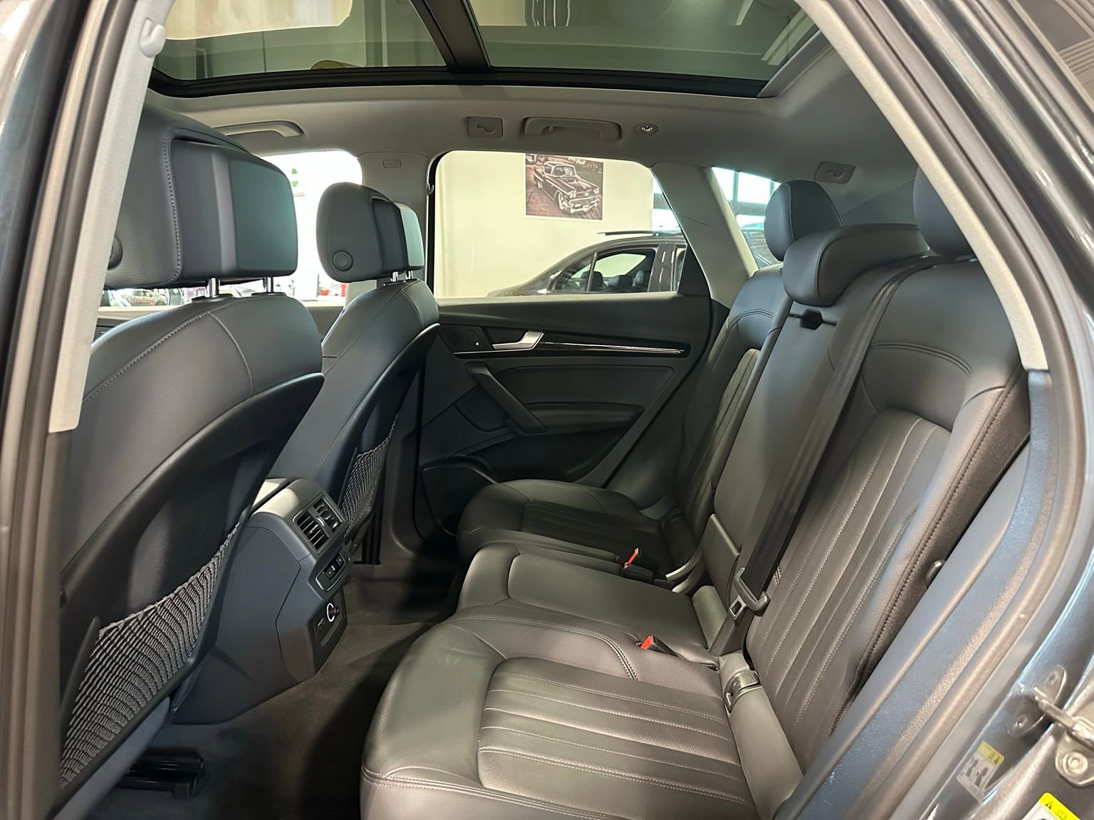 Used 2020 Audi Q5 e Premium Plus w/ Premium Plus Package image 36