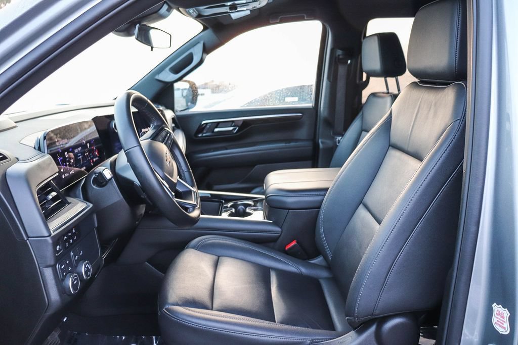 Used 2025 Chevrolet Tahoe LT AWD/4WD image 19