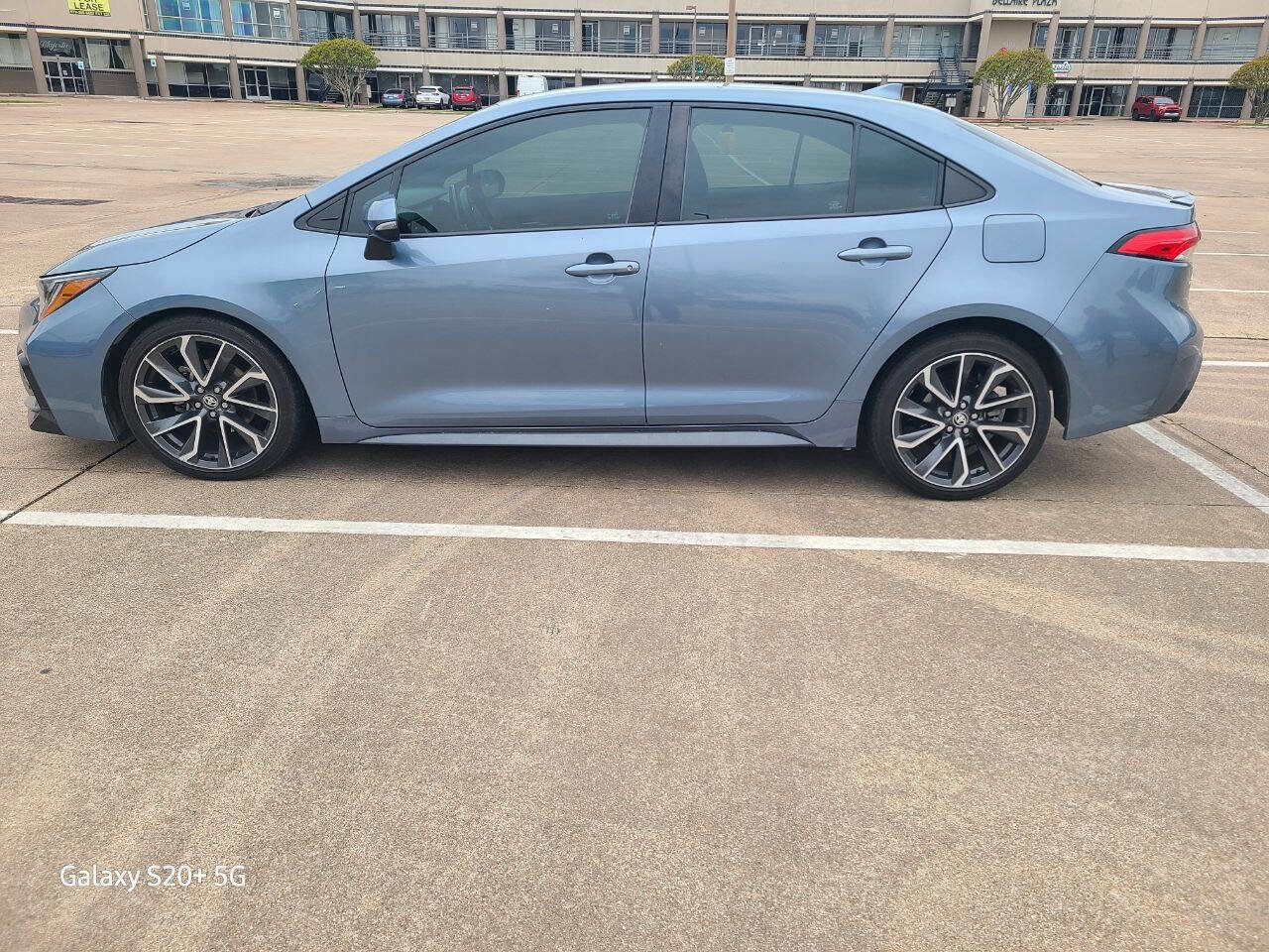 Used 2020 Toyota Corolla SE FWD image 8