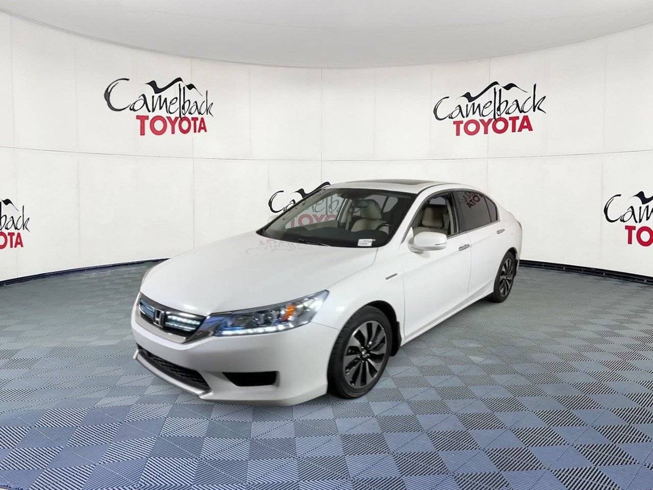Used 2015 Honda Accord Touring image 6