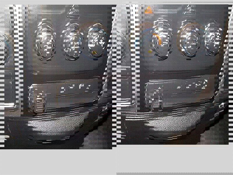 Used 2018 RAM 2500 Tradesman w/ Chrome Appearance Group image 21