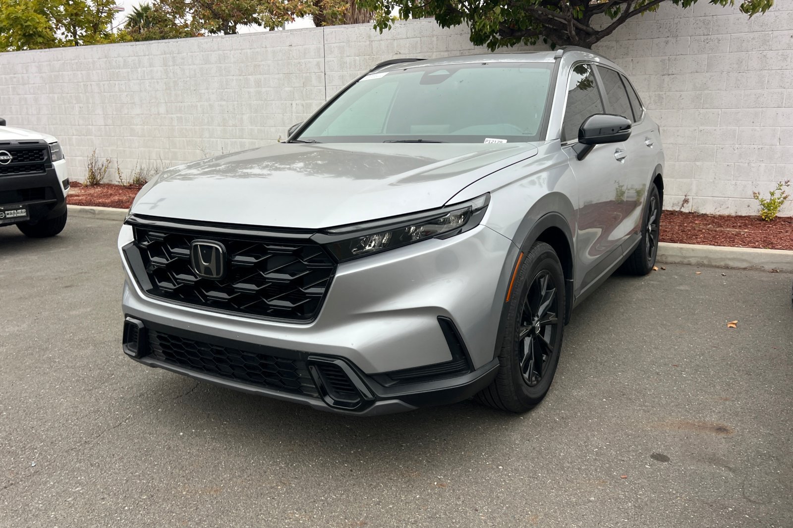 Used 2023 Honda CR-V Sport image 2