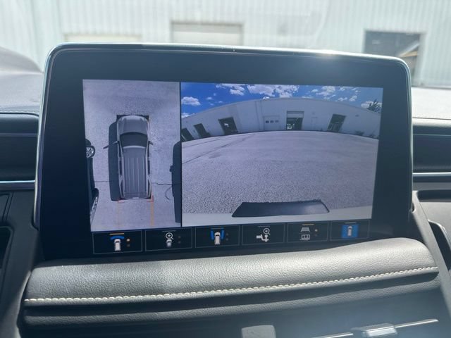 Used 2021 Chevrolet Suburban Premier w/ Premium Package AWD/4WD image 26