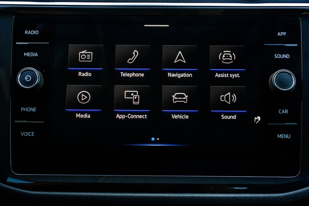 Used 2022 Volkswagen Tiguan SE FWD image 28