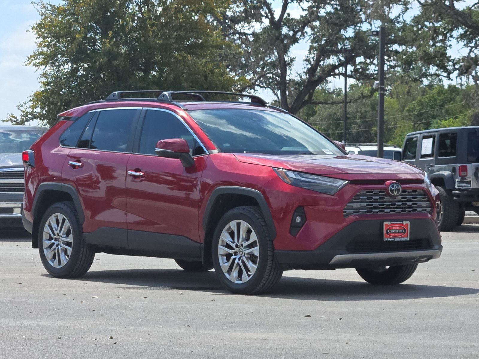 Used 2024 Toyota RAV4 Limited FWD image 7