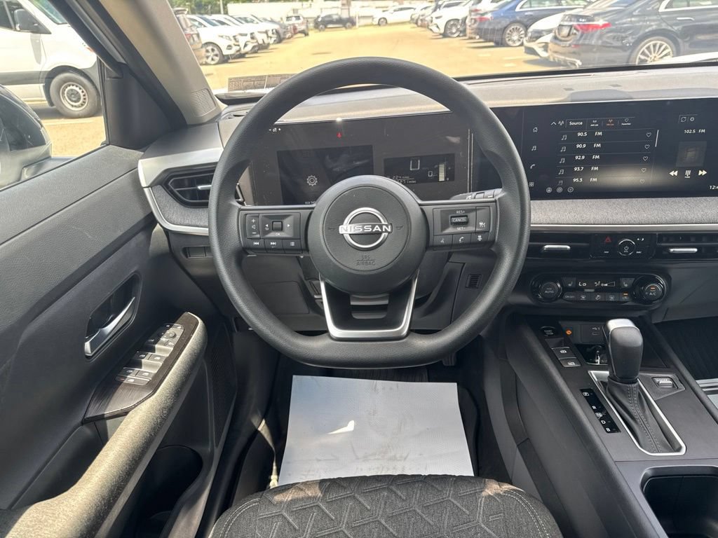 Certified 2026 Nissan Kicks SV w/ SV Premium Package AWD/4WD image 17