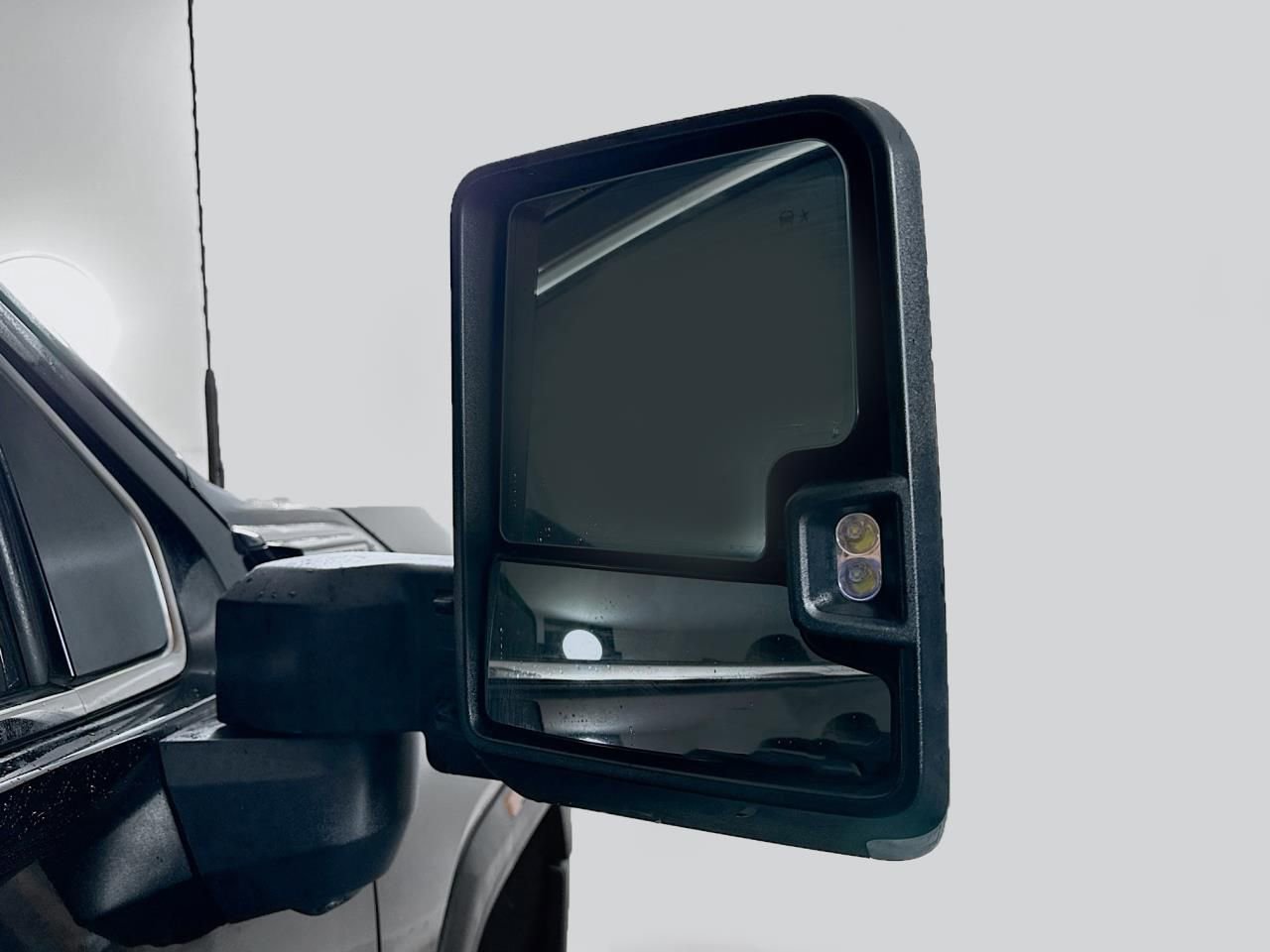 Used 2024 GMC Sierra 3500 Denali w/ Denali Reserve Package image 49