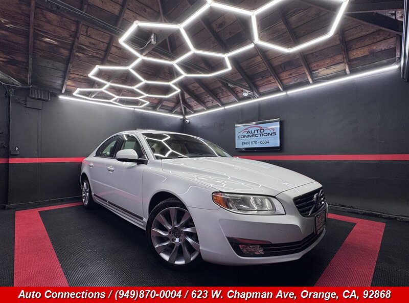 Used 2016 Volvo S80 T5 w/ Convenience Package