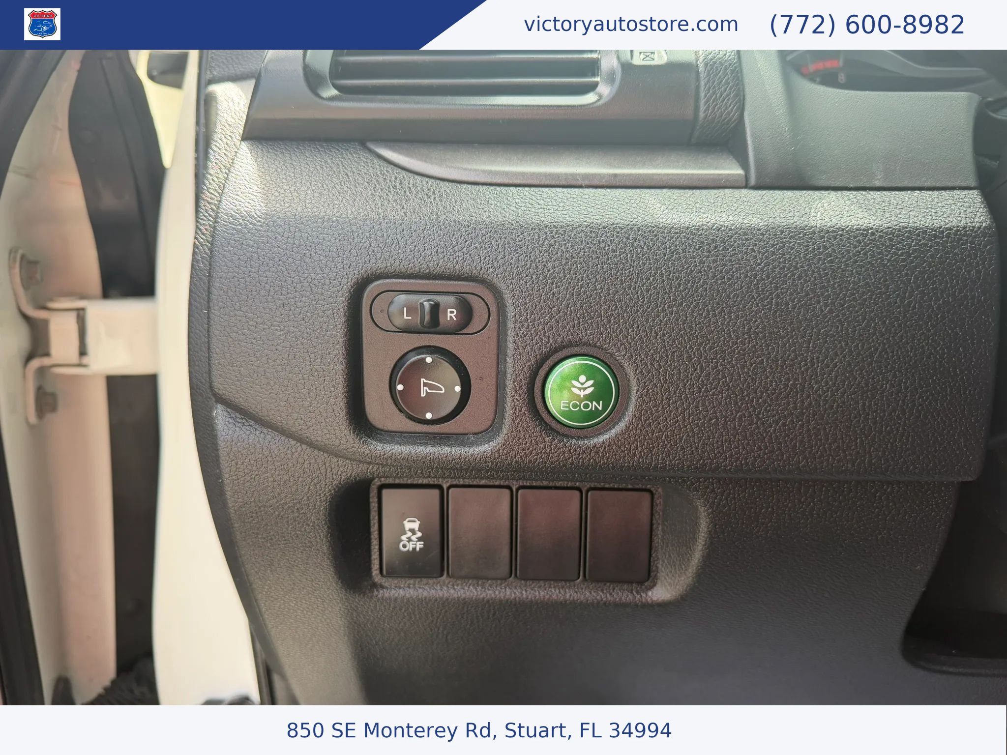 Used 2018 Honda Pilot LX image 29