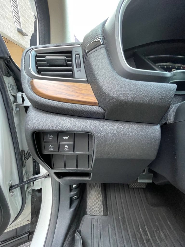 Used 2017 Honda CR-V Touring image 12