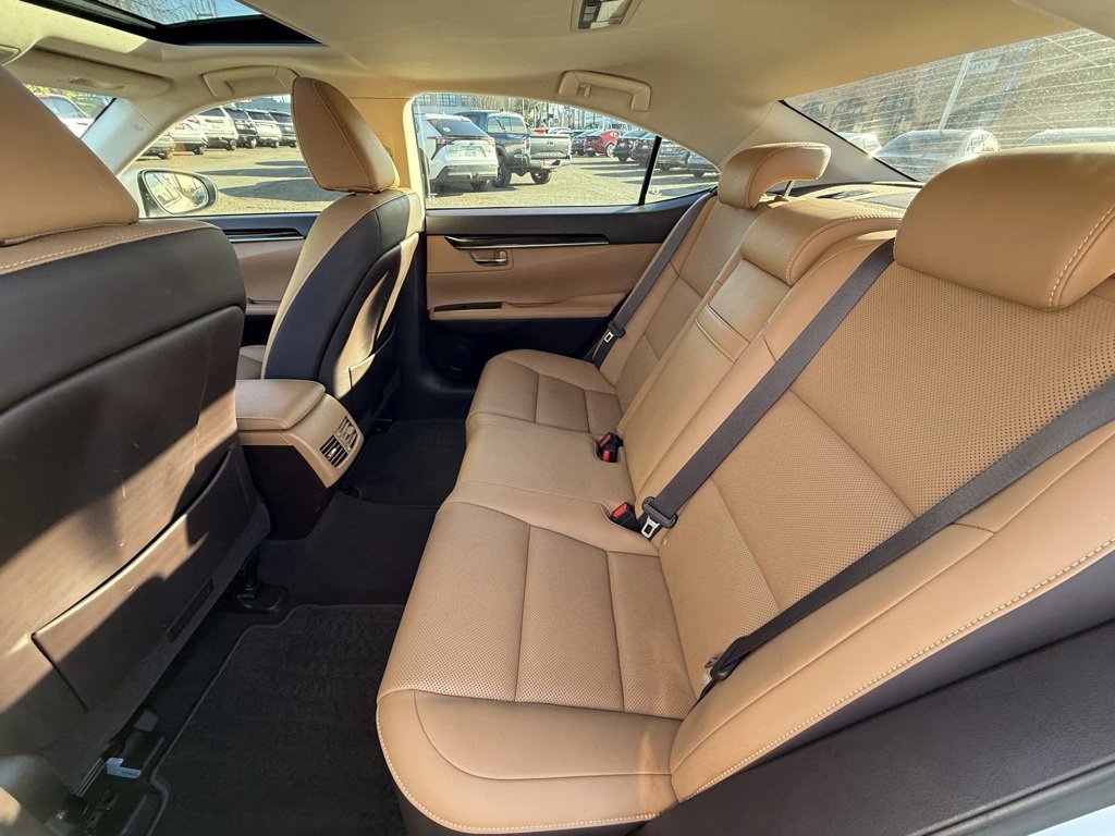 Used 2016 Lexus ES 350 image 14