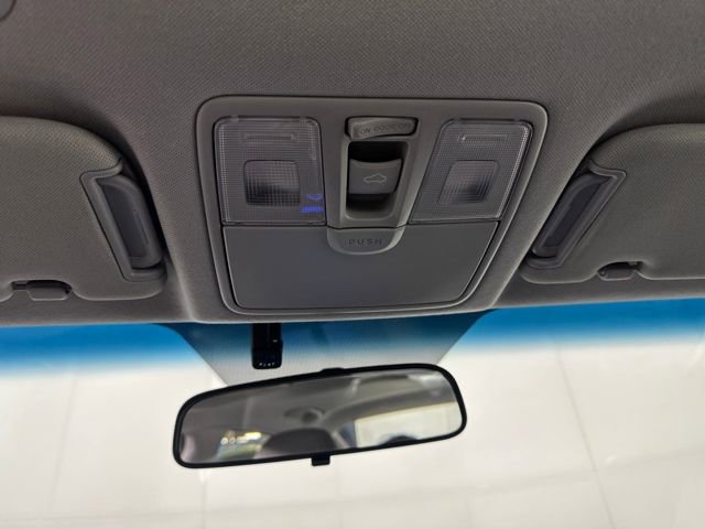 Used 2013 Hyundai Elantra Limited w/ Technology Pkg image 24