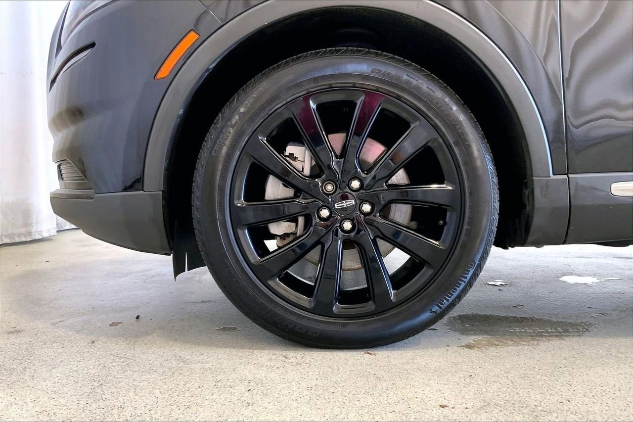 Used 2023 Lincoln Nautilus Reserve w/ Monochromatic Package image 8