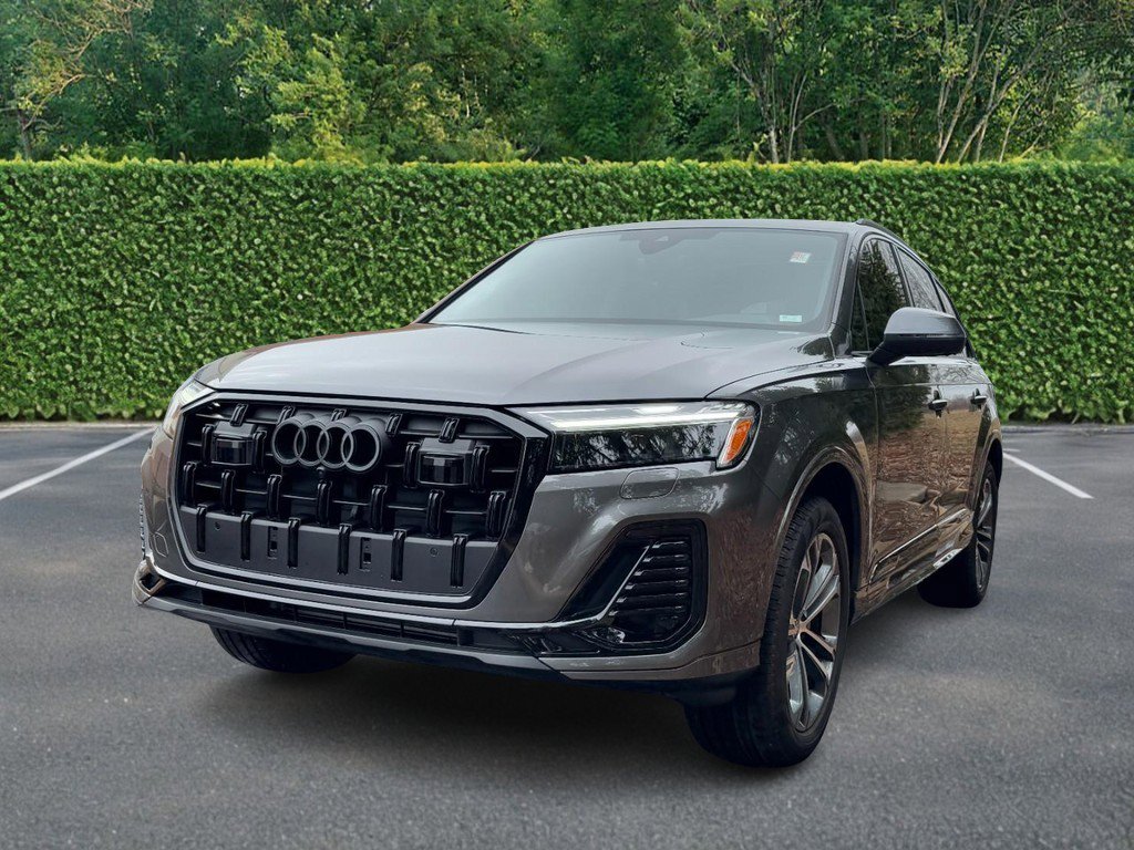 Used 2025 Audi Q7 2.0T Premium w/ Convenience Plus Package image 6