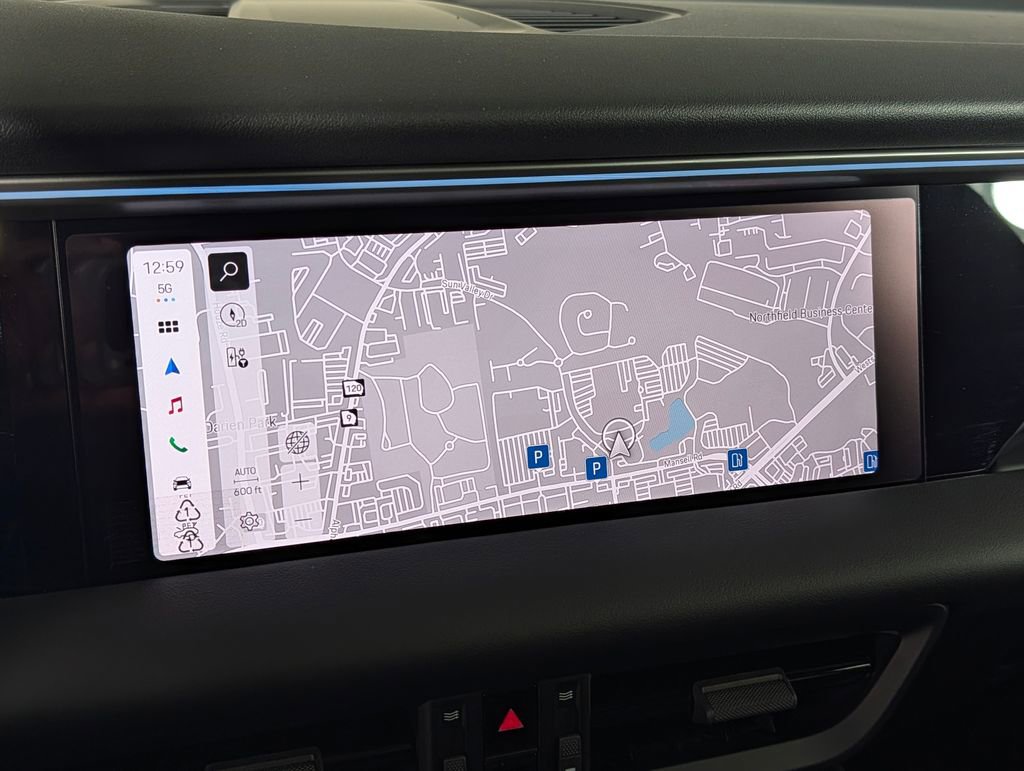 New 2026 Porsche Macan 4 Electric image 31