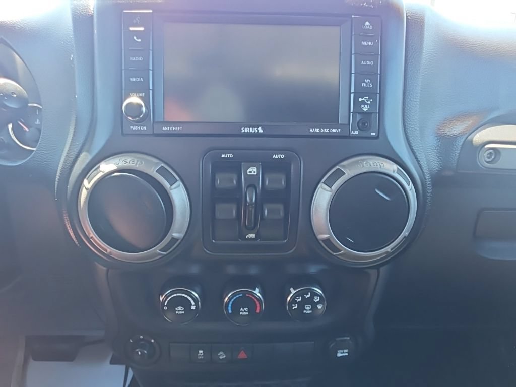 Used 2017 Jeep Wrangler Unlimited Sport w/ Quick Order Package 24S AWD/4WD image 28