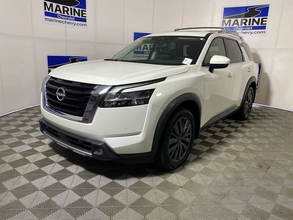Used 2022 Nissan Pathfinder SL w/ SL Premium Package FWD image 11