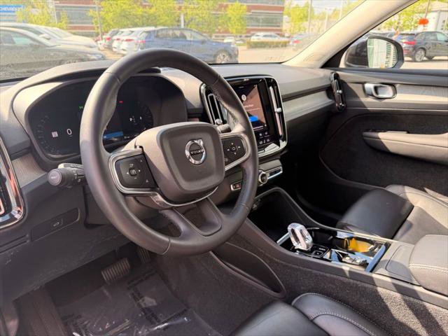 Used 2023 Volvo XC40 B5 Plus w/ Protection Package Premier AWD/4WD image 11