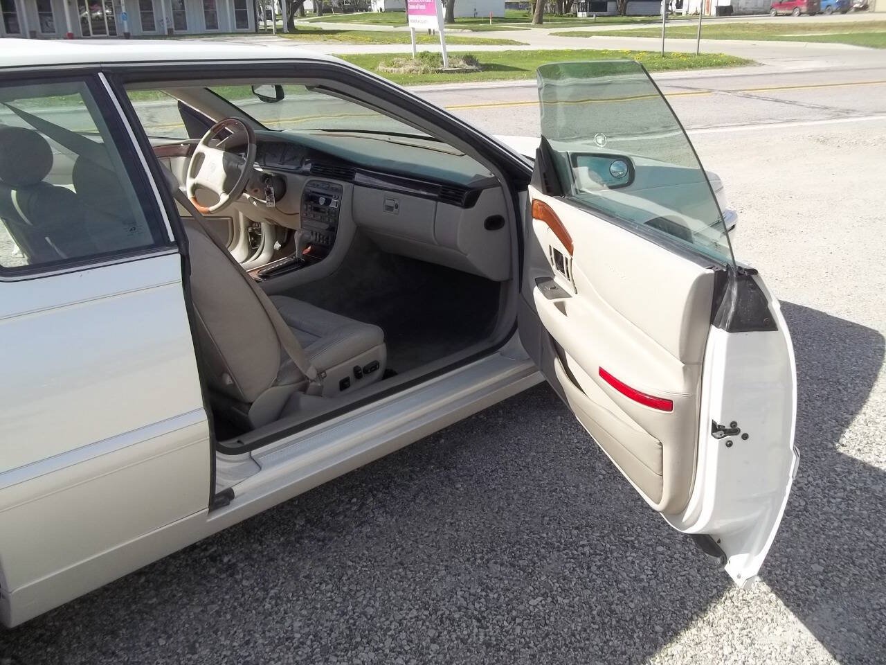 Used 2001 Cadillac Eldorado Touring FWD image 9