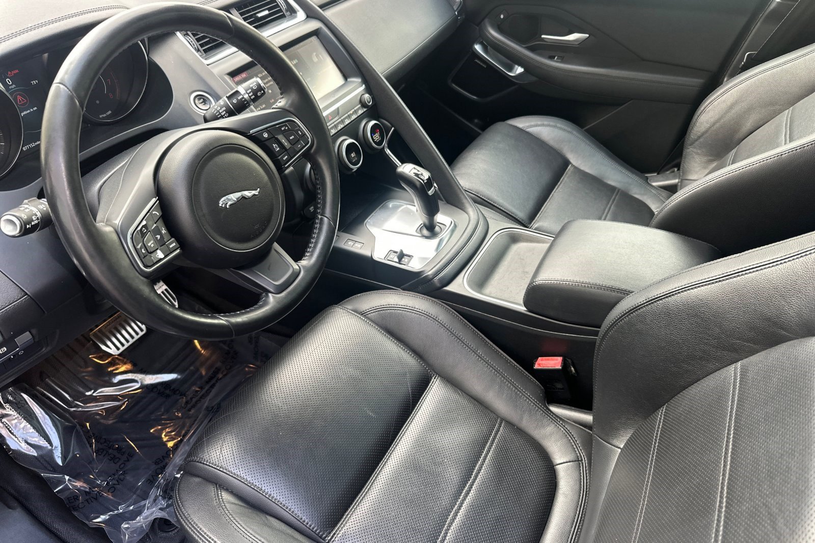 Used 2018 Jaguar E-PACE SE AWD/4WD image 11