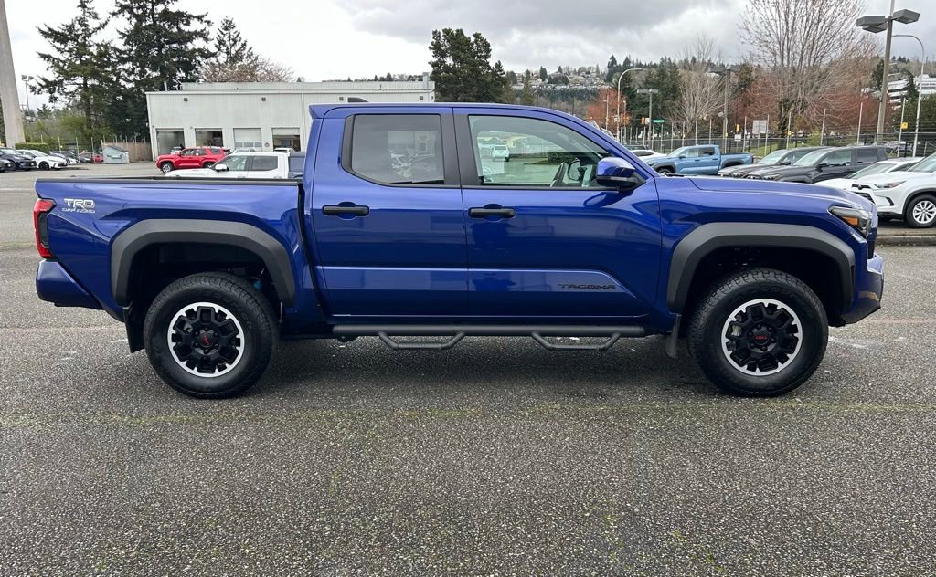 Certified 2024 Toyota Tacoma TRD Off-Road image 4