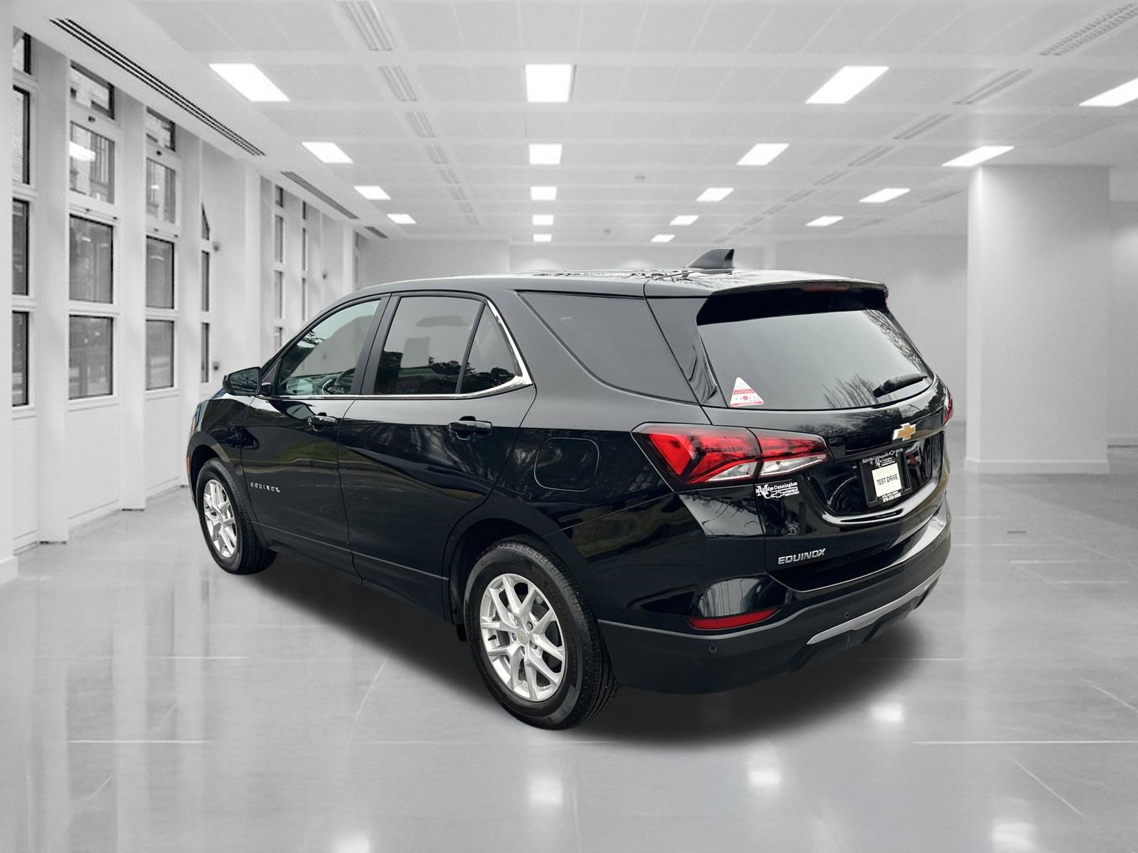 Certified 2024 Chevrolet Equinox LT w/ LPO, Floor Liner Package image 7