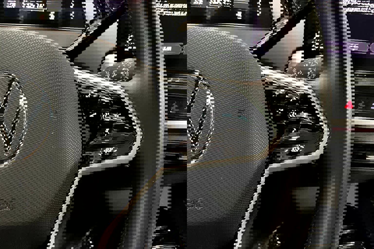 Used 2022 Volkswagen ID.4 Pro S image 22