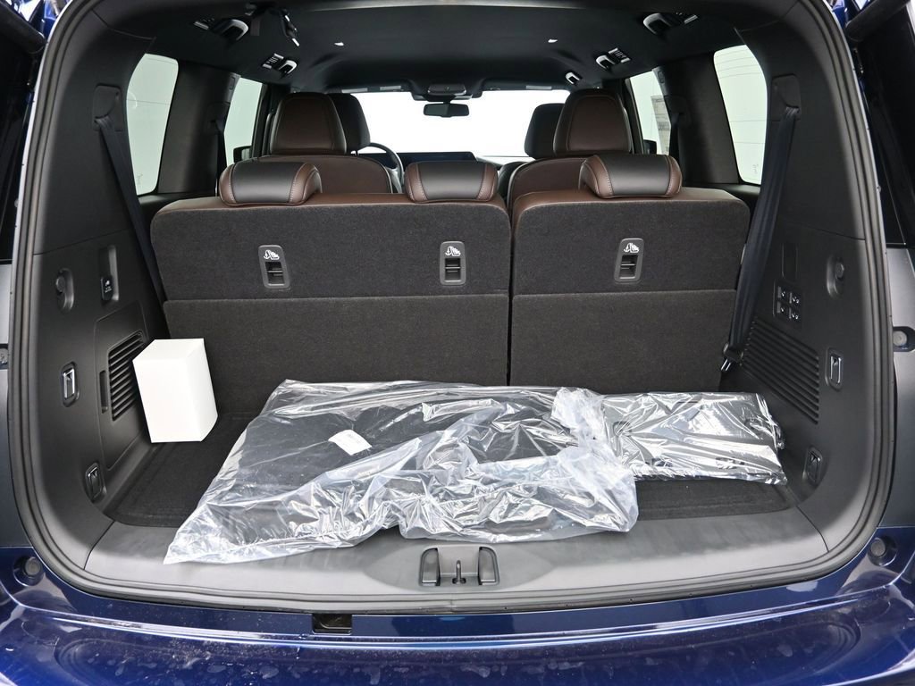New 2025 Nissan Armada SL w/ Captain's Chari Seat Package image 25