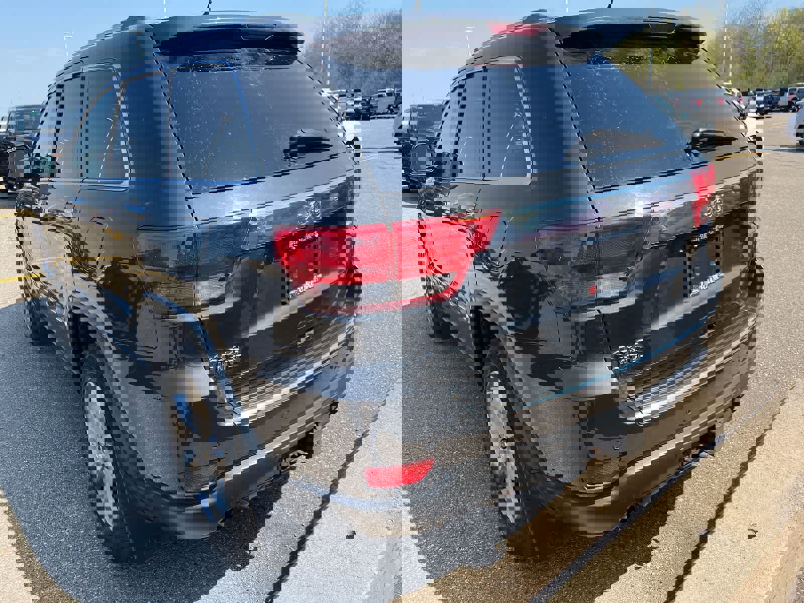 Used 2011 Jeep Grand Cherokee Limited w/ Luxury Group II image 11