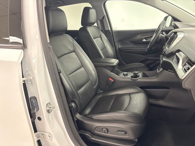 Used 2024 GMC Terrain SLT image 17