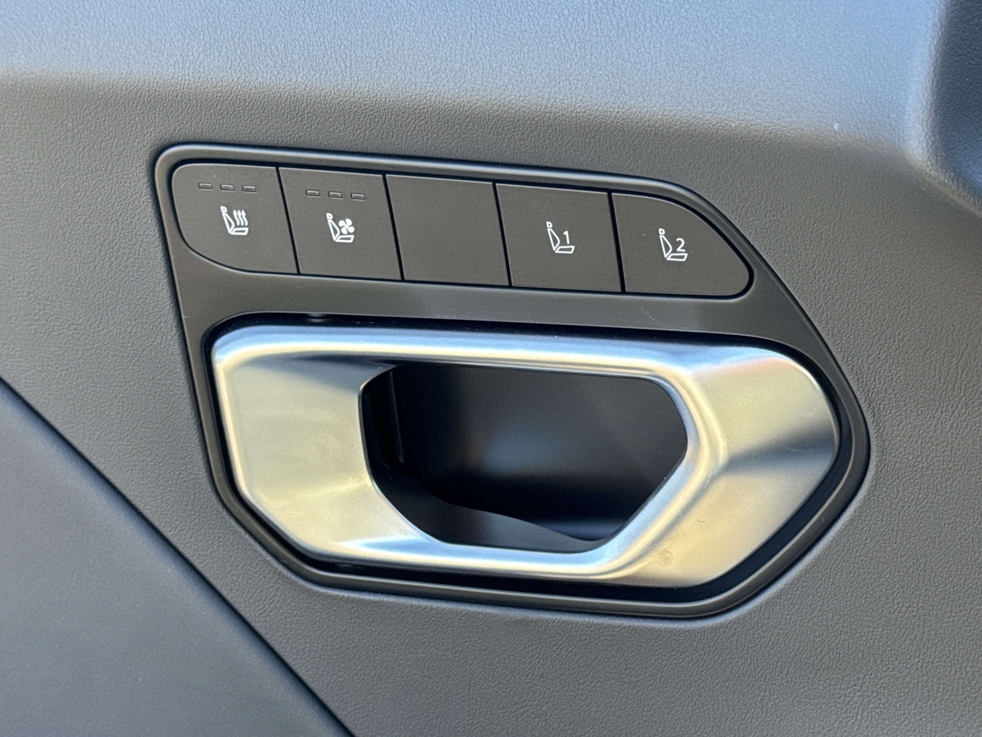 Certified 2025 Kia K4 GT-Line w/ GT-Line Premium Package image 35